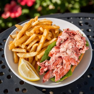 Lobster roll 