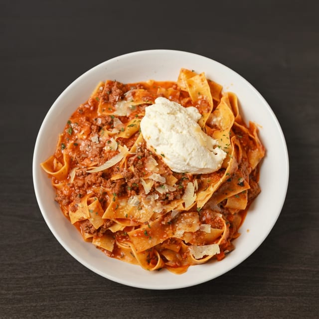 PapPardelle Bolognese.